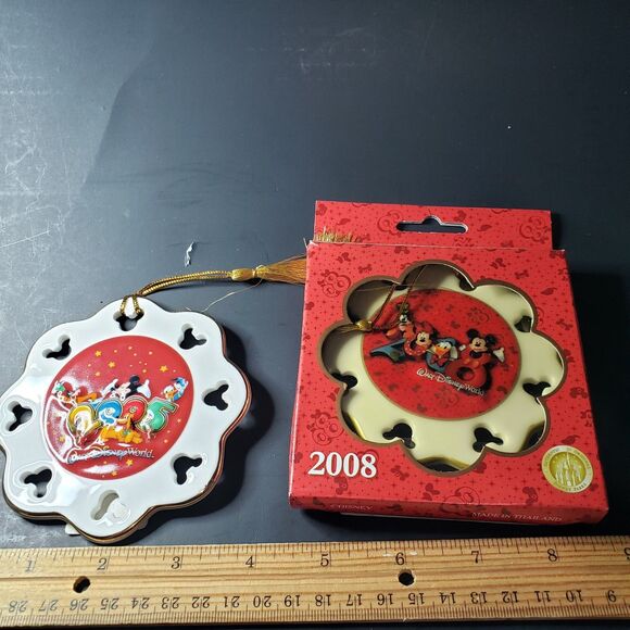 Walt Disney World Lot of 2 Christmas Tree Ornament 2005 2008 Wreath 4" - Picture 2 of 9
